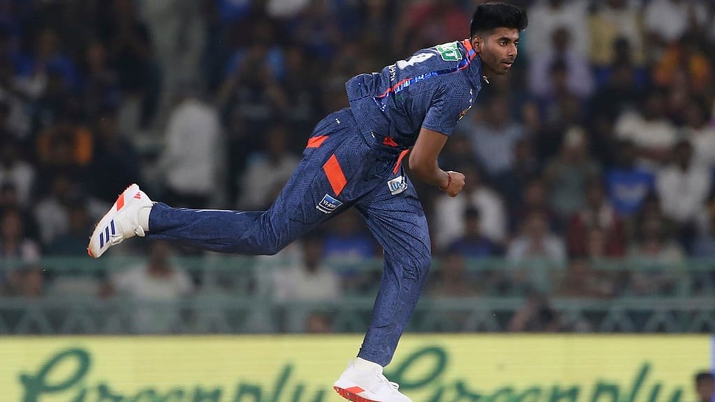 (AP Photo/Surjeet Yadav) : Lucknow Super Giants Mayank Yadav bowls a delivery during the Indian Premier League cricket match between Gujarat Titans and Lucknow Super Giants in Lucknow, India, Sunday, April 7, 2024.